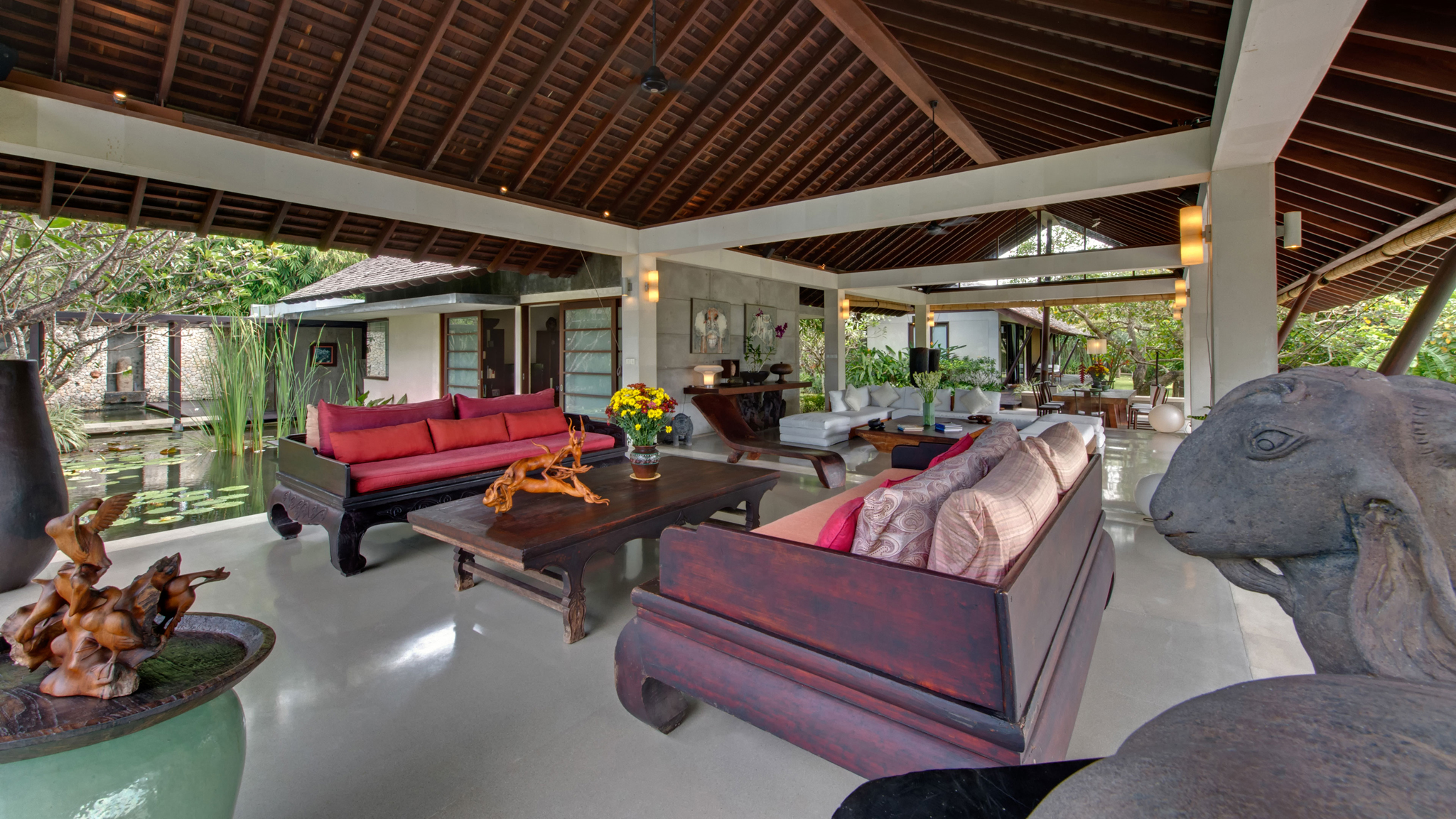 Samadhana - Living room towards the dining area Samadhana - Living room towards the dining area